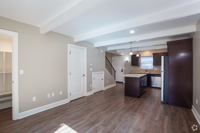 2HAB, 1BA - Casa adosada A - Sala de estar - Ramblewood Apartments