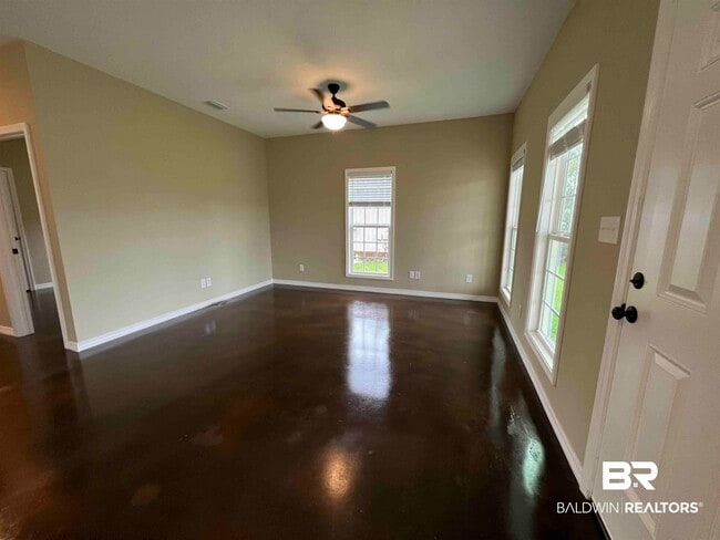 Photo - 33122 Stables Dr