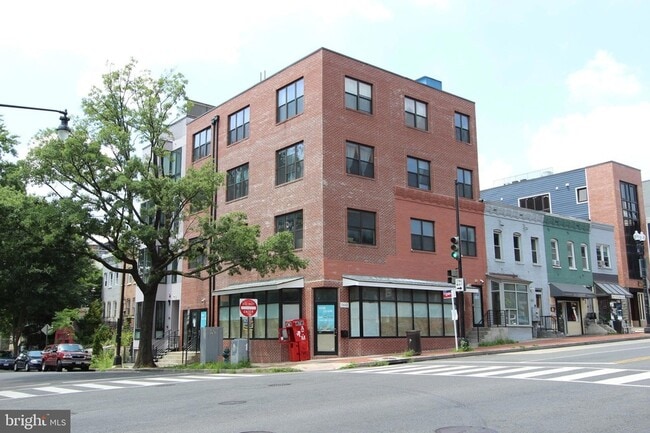 Building Photo - 2600 Georgia Ave NW Rental