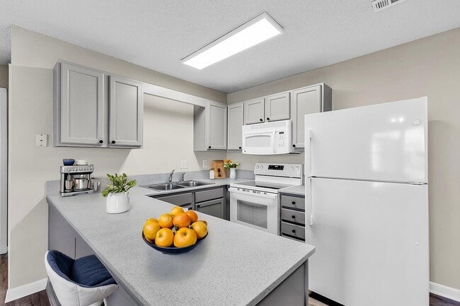 Photo - Autumn Chase Apartment Community