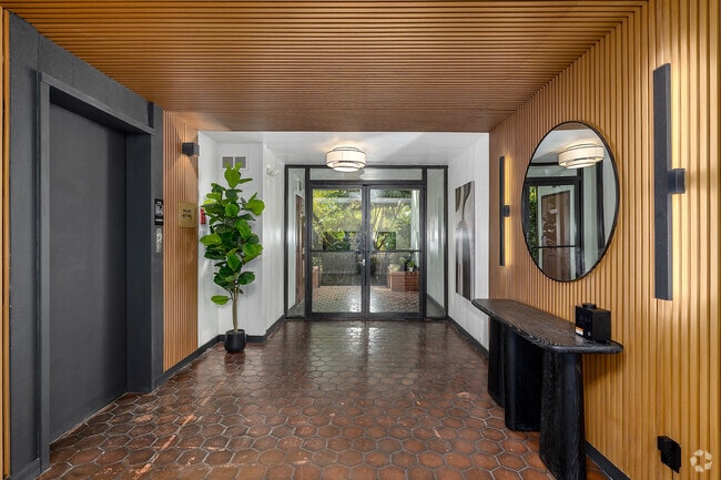 Building Photo - The Liam