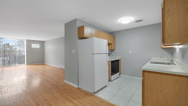 Photo - Galpin Apartments