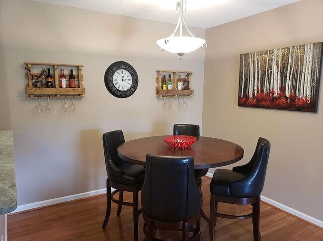 Photo - 701 Masters Row