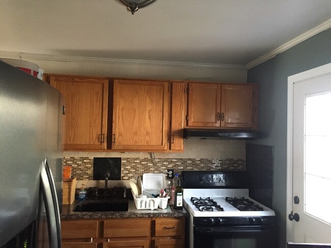 Photo - 4505 Dahill Rd