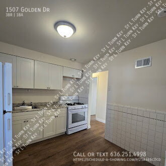 Photo - 1507 Golden Dr