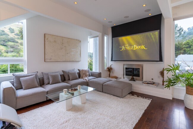 Photo - 1857 N Beverly Dr