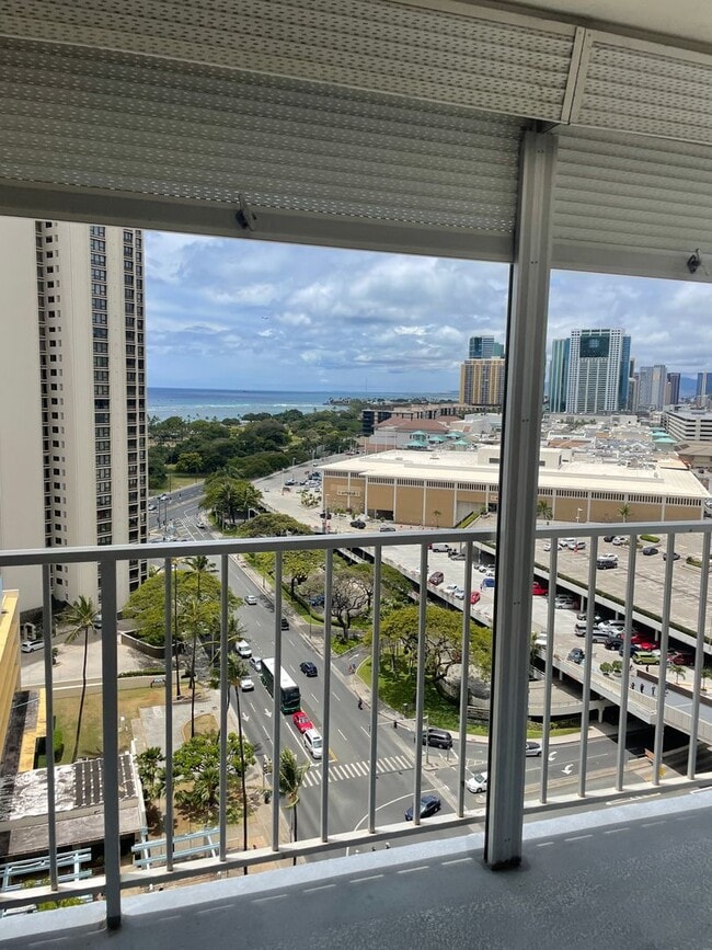 Photo - Ala Moana 2 Bedroom with Ocean Views