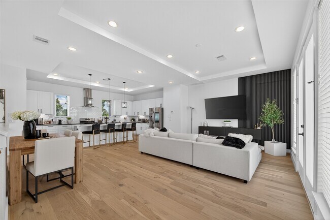 Photo - 4806 Gano St