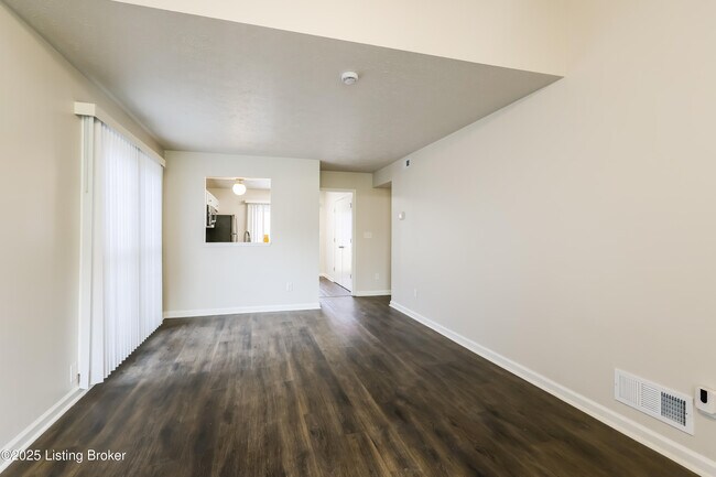 Photo - 3324 Rainview Cir