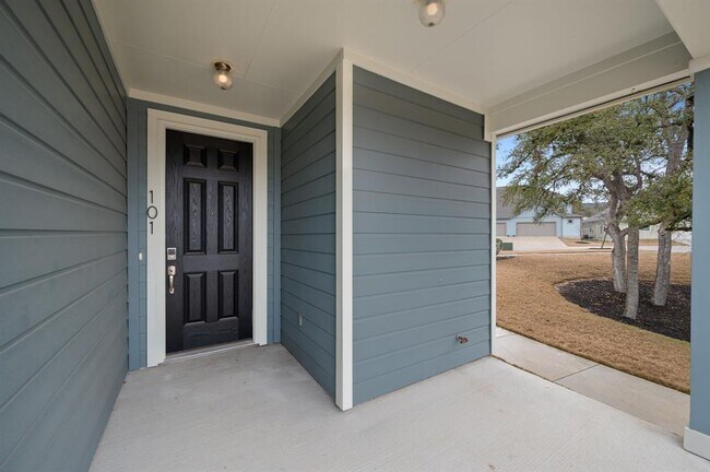 Photo - 305 Bolivar Wy Unidad 101