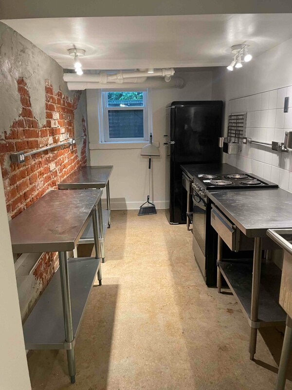 Photo - 1568 Vine St Unit 3