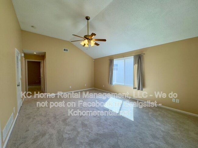 Photo - 8643 Melrose St