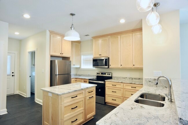 Photo - 250 Rosa Nell Howard St