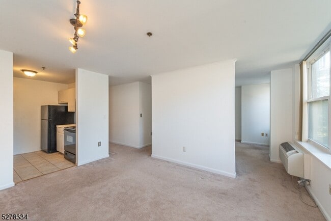 Photo - 300 Main St Unit 115
