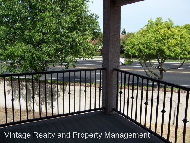 Photo - 4 br, 2.5 bath House - 3153 English Oak Cir.