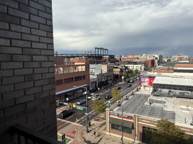 Photo - 1840 Market St Unit 402