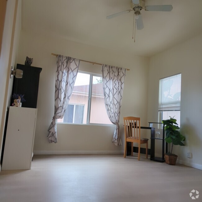 Building Photo - 1225 S 2nd St Unit 1227 Rental