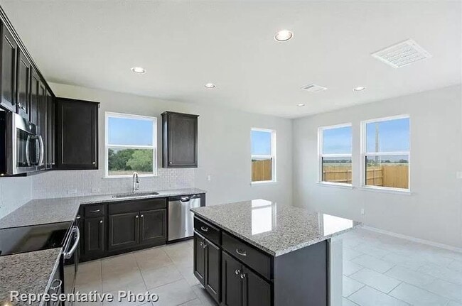 Photo - 307 Insider Loop