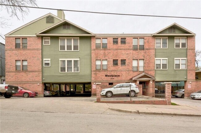 Building Photo - 2706 Salado St Unit 304
