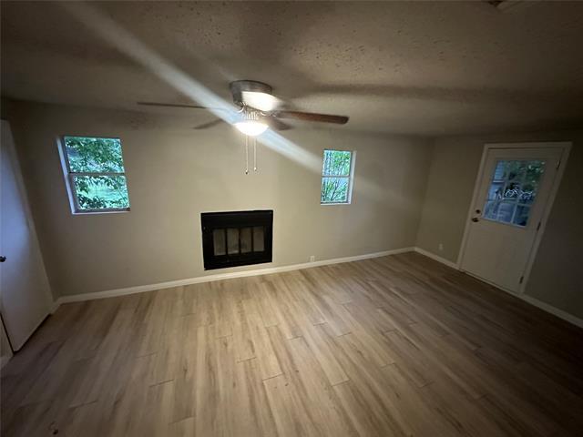 Photo - 2908 Binyon St