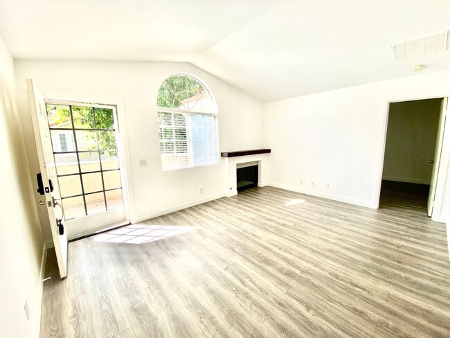 Photo - 2 Bed, 2 Bath upper end unit in Beautiful Rancho Santa Margarita