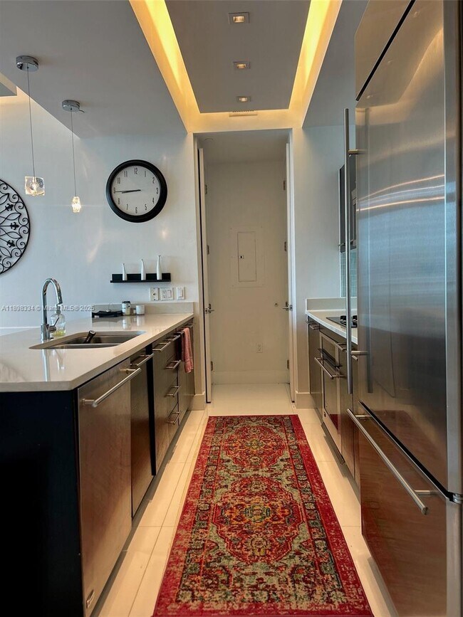 Photo - 500 Brickell Ave Unit 4105