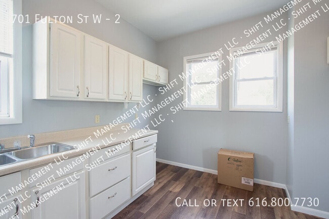 Photo - 701 Fulton St W Unit 2