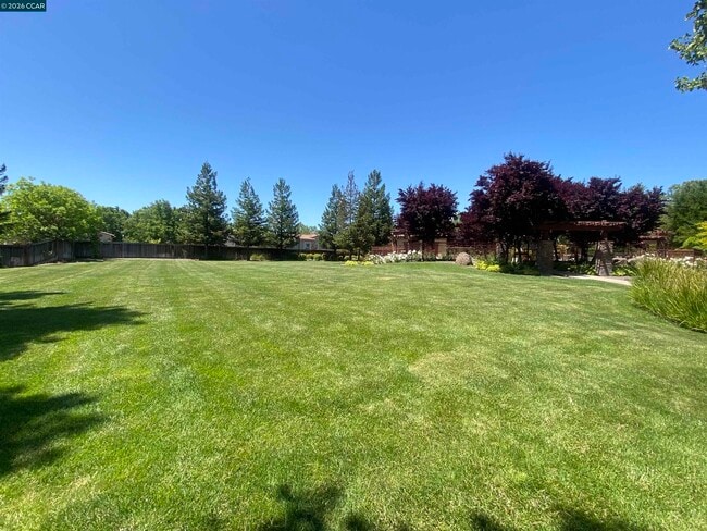 Photo - 2409 Maidenhair Way