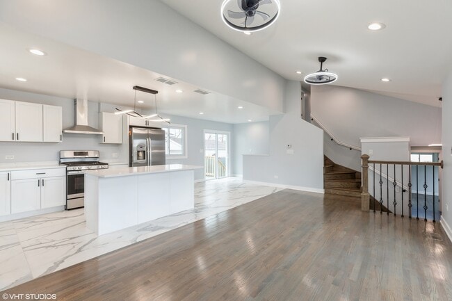 Photo - 3454 Monroe St