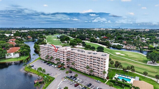 Building Photo - 250 Jacaranda Dr Unit 703