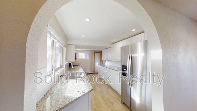 Photo - 2506 Broadway St