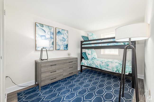 3BR, 1BA - 1,100SF - Bedroom