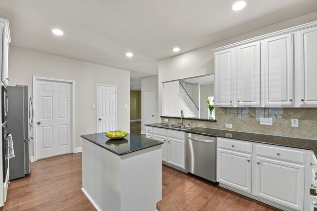 Building Photo - 2806 Shadow Canyon Ln