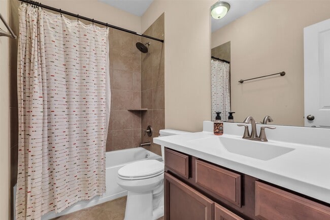 Photo - 8802 Narrow Leaf St