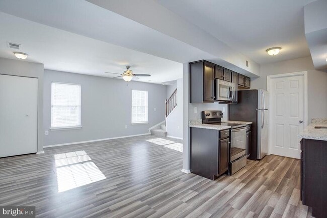 Photo - 700 Brandon Cir