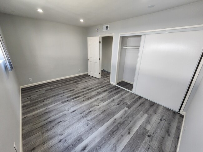 Photo - 12744 Moorpark St Unidad 3