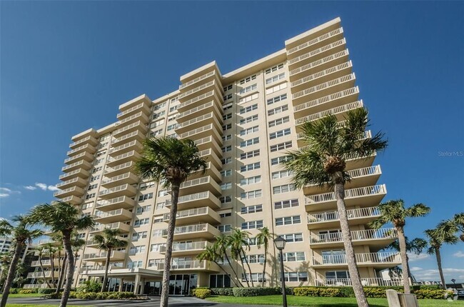 Building Photo - 1621 Gulf Blvd Unit PH-C Rental