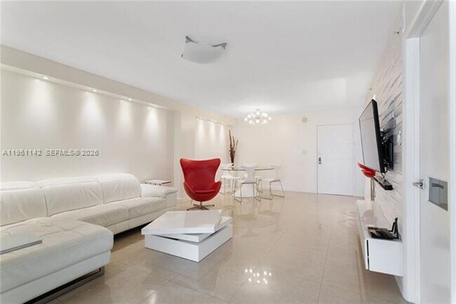 Photo - 2401 Collins Ave Unit 2401 Collins Ave # 1110