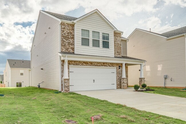 Photo - NEW CONSTRUCTION - 5 BDRMS, 3 BTHS, JOHNSON CITY