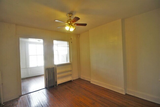 Photo - 2842 St Paul St Unidad 2R