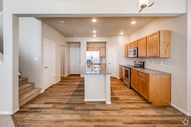 2 BR, 2.5 BA - 1,472 SF