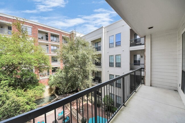 Building Photo - 6363 San Felipe St Unit 465