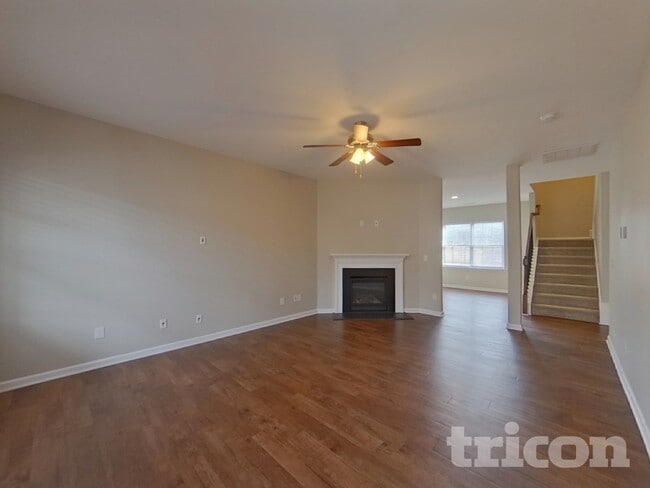 Photo - 228 Elmhaven Dr