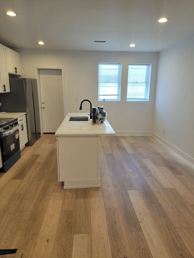 Fully beautiful rehab 4 bed 2.5 bath secti... - Fully beautiful rehab 4 bed 2.5 bath secti...
