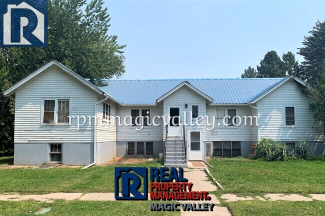 Building Photo - 302 N Birch St Unit Apt 3