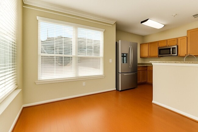 Photo - Fabulous 2br/2ba for rent in convenient Ga...