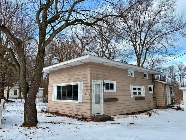 Photo - Remodeled 2bed/1bath: Where Charm Meets Chic