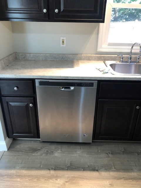 stainless dishwasher - 940 W Main St Unit 6
