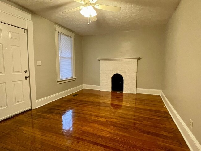 Photo - 4 Bedroom Home with Large Yard