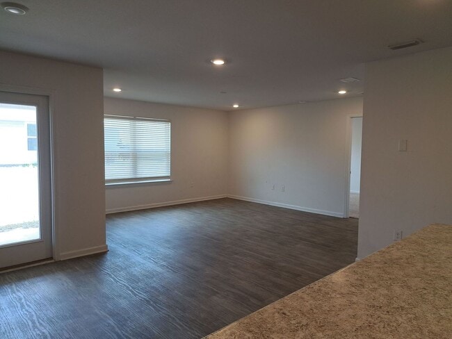 Photo - 4012 Millicent Ln